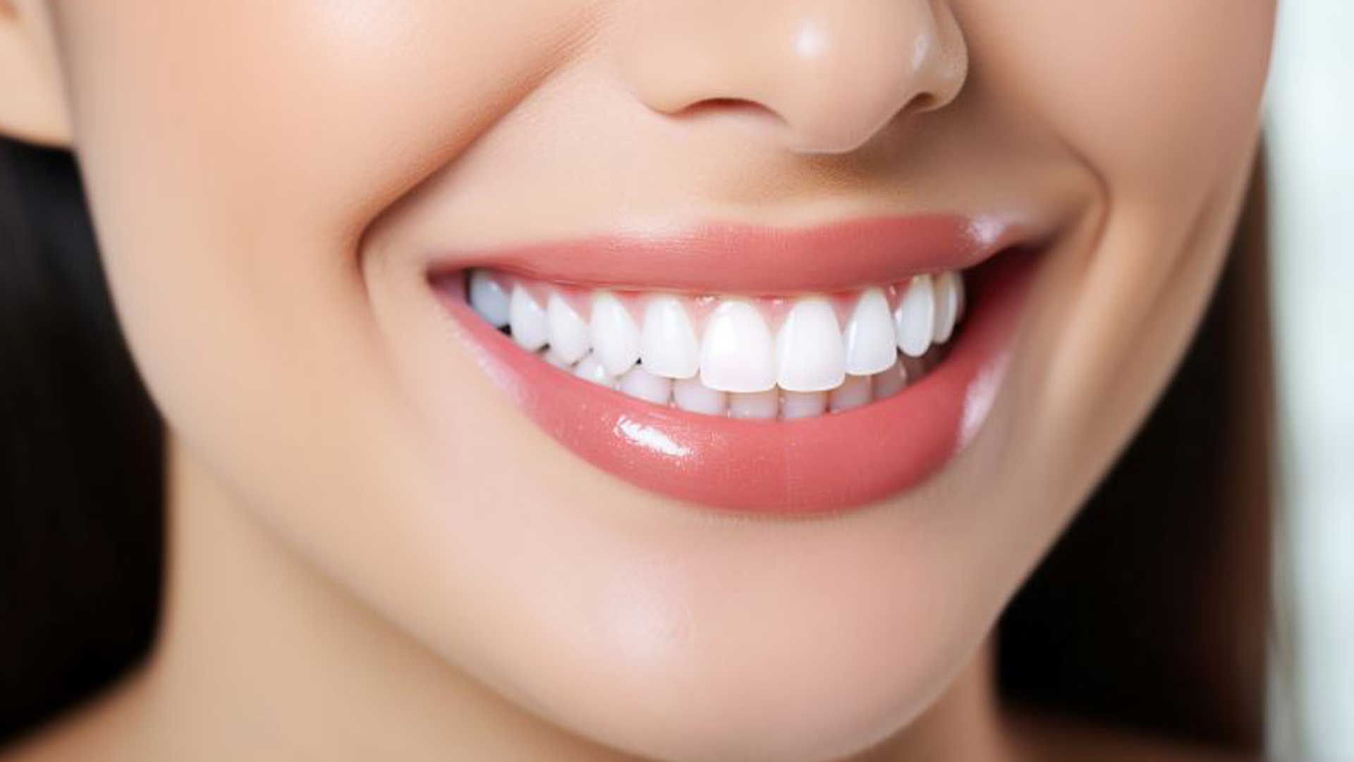 تاثیر روش های زیبایی دندان در لبخند